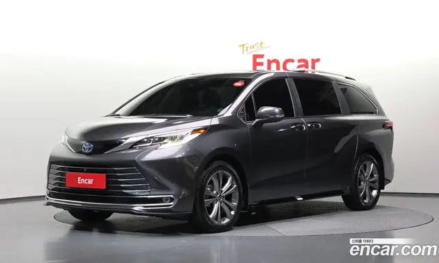 Toyota Sienna, 2025, 9 846 км