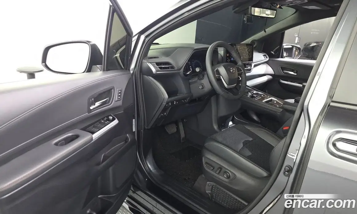 Toyota Sienna 2025 2.5 АКПП, фото 13