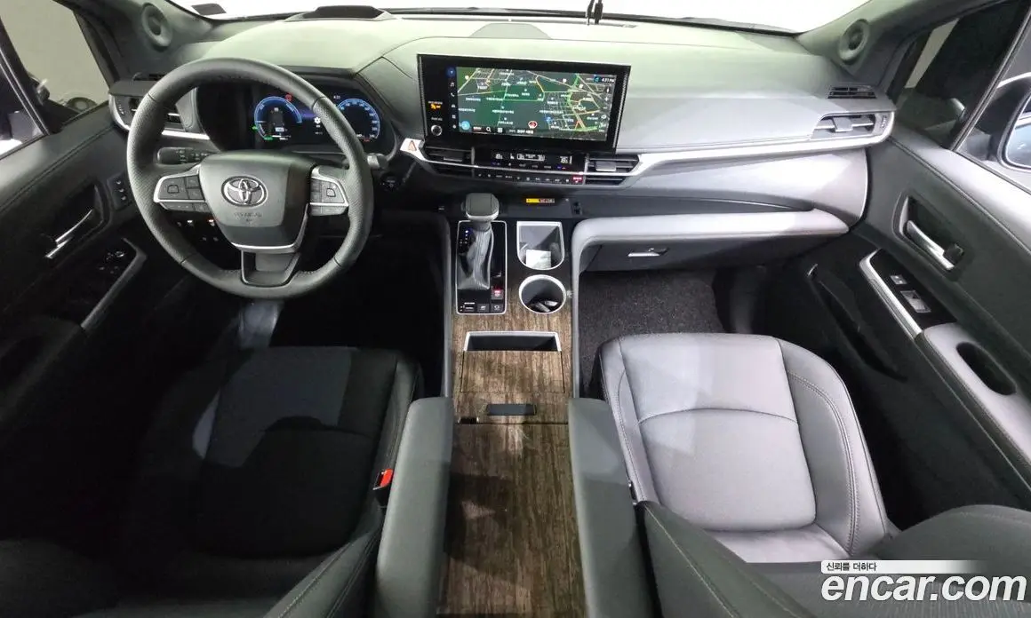 Toyota Sienna 2025 2.5 АКПП, фото 10