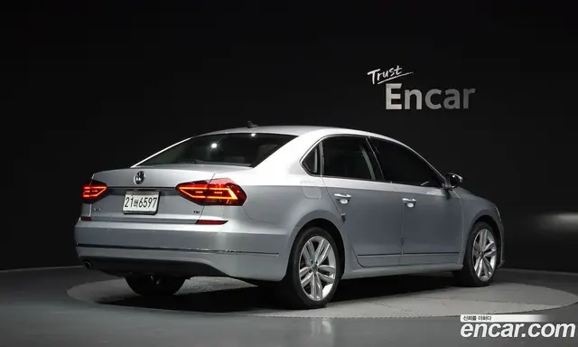 Volkswagen Passat 2018 2.0 АКПП, миниатюра 2