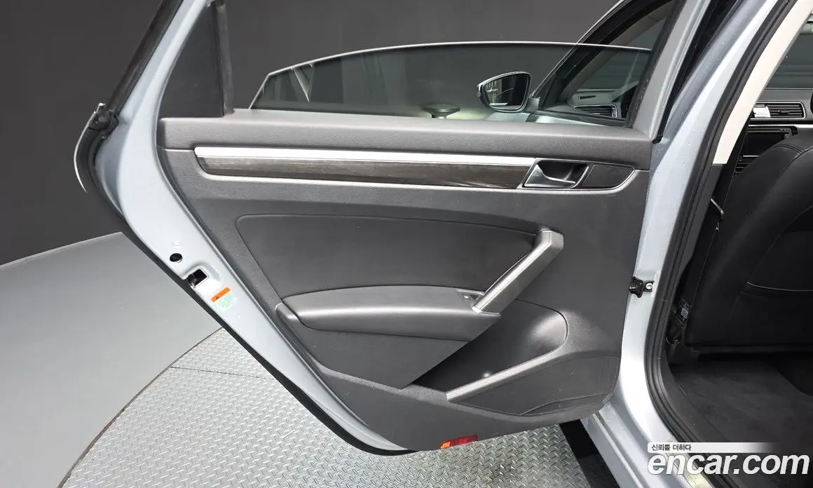 Volkswagen Passat 2018 2.0 АКПП, фото 15