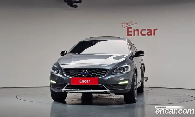 Volvo V60 2017 2.0 АКПП, миниатюра 2