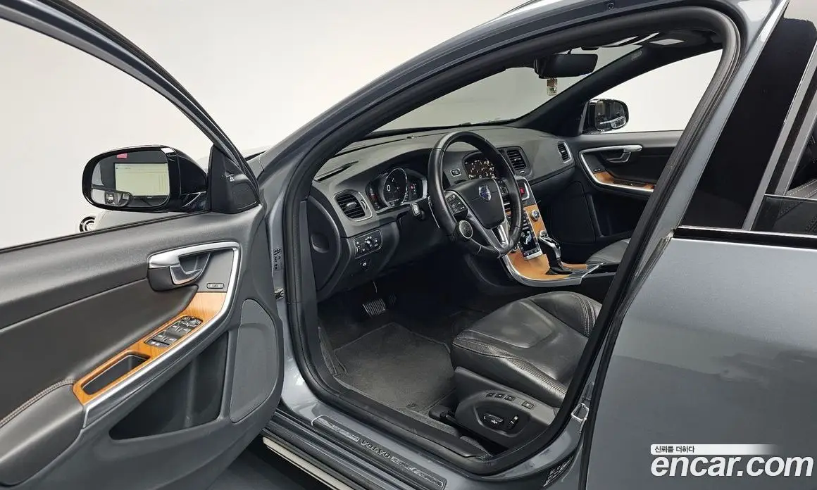 Volvo V60 2017 2.0 АКПП, фото 12