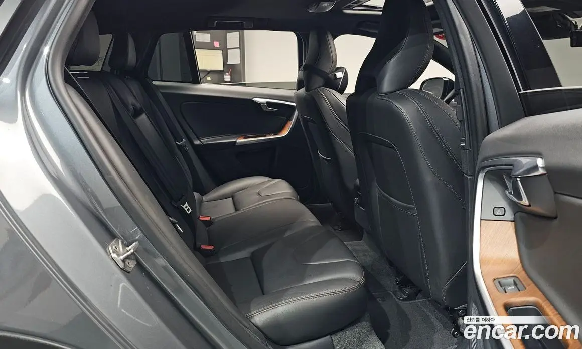 Volvo V60 2017 2.0 АКПП, фото 16