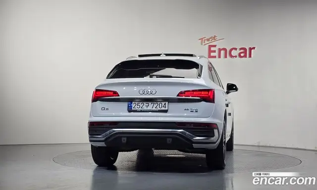 Audi Q5 2023 2.0 АКПП, миниатюра 4