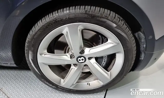 Bentley Mulsanne 2016 6.8 АКПП, миниатюра 5