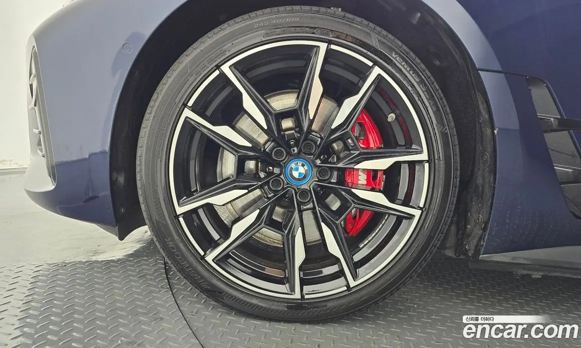 BMW i4 2022 0.2 АКПП, фото 5