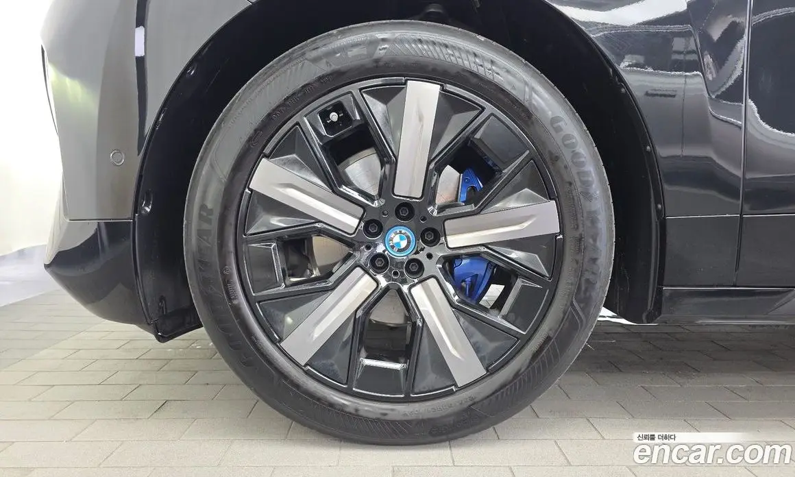 BMW iX 2025 0.3 АКПП, фото 5