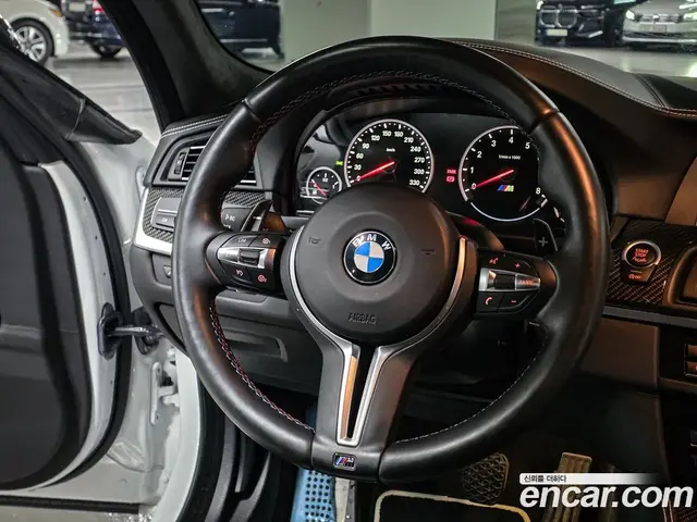 BMW M5 2016 4.4 АКПП, миниатюра 11