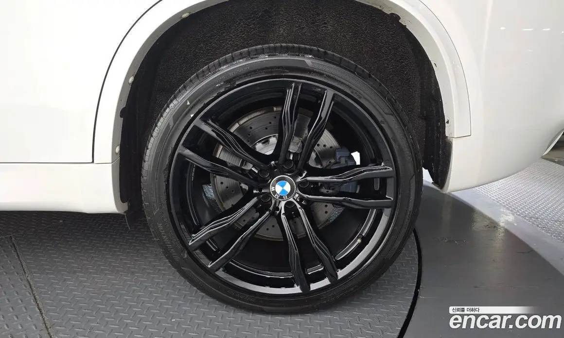 BMW X5M 2017 4.4 АКПП, фото 7 BMW X5M 2017 4.4 АКПП, фото 7