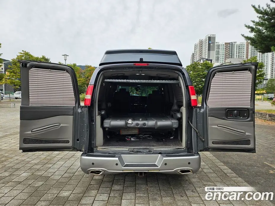 Chevrolet Express Van 2015 6.0 АКПП, фото 15
