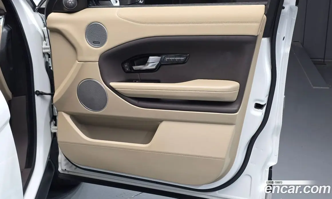 Land Rover Range Rover Evoque 2016 2.0 АКПП, фото 15