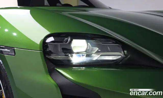 Porsche Taycan 2021 0.1 АКПП, миниатюра 7