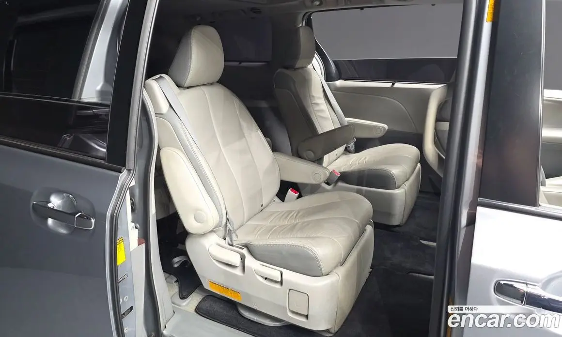 Toyota Sienna 2013 3.5 АКПП, фото 11 Toyota Sienna 2013 3.5 АКПП, фото 11