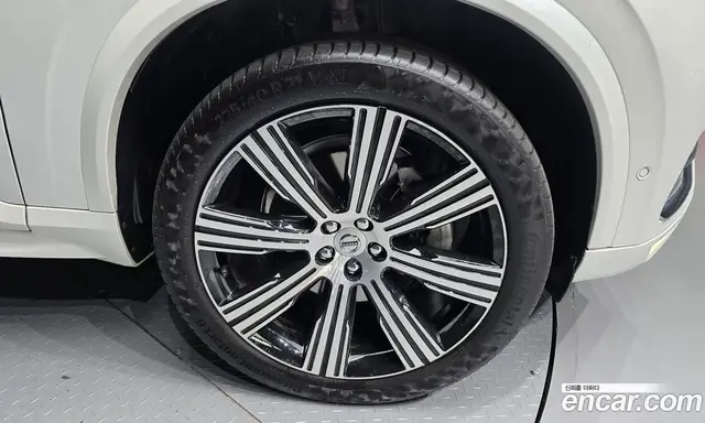 Volvo XC90 2023 2.0 АКПП, миниатюра 7 Volvo XC90 2023 2.0 АКПП, миниатюра 7
