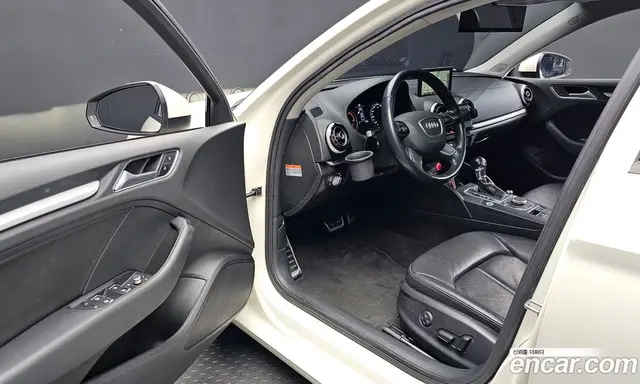 Audi A3 2015 1.6 АКПП, миниатюра 10