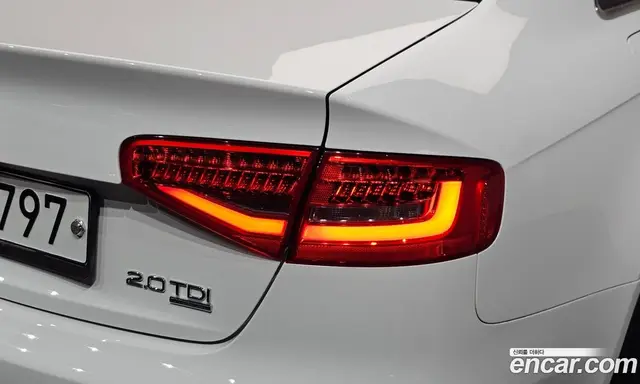 Audi A4 2013 2.0 АКПП, миниатюра 8