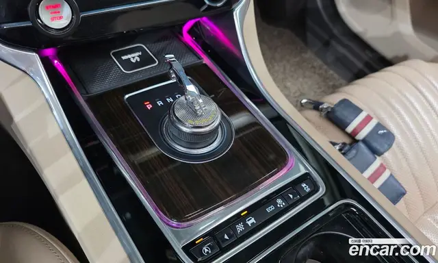 Jaguar XF 2017 2.0 АКПП, миниатюра 11