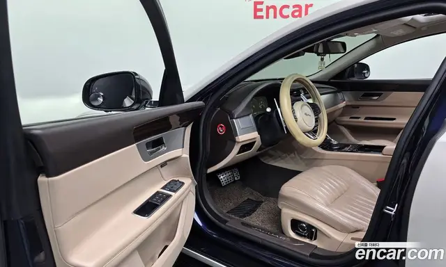 Jaguar XF 2017 2.0 АКПП, миниатюра 12
