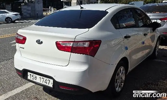 Kia Pride 2014 1.4 АКПП, миниатюра 2 Kia Pride 2014 1.4 АКПП, миниатюра 2