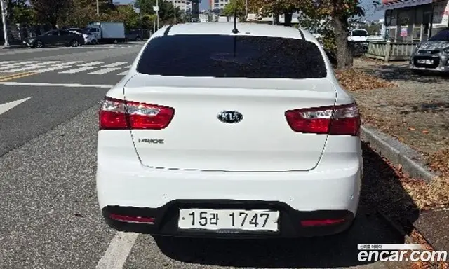 Kia Pride 2014 1.4 АКПП, миниатюра 4 Kia Pride 2014 1.4 АКПП, миниатюра 4
