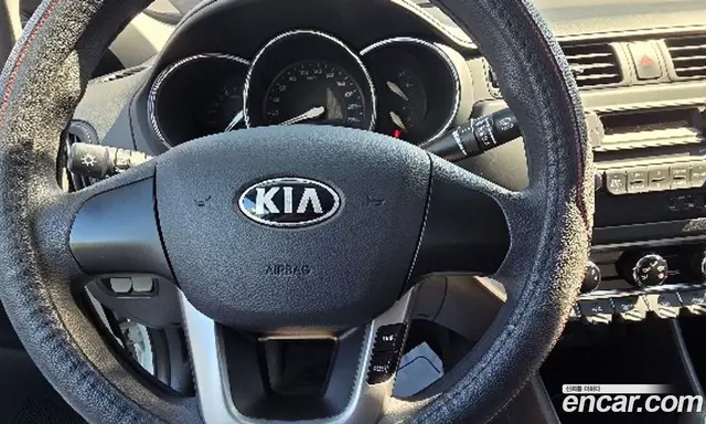 Kia Pride 2014 1.4 АКПП, миниатюра 9 Kia Pride 2014 1.4 АКПП, миниатюра 9