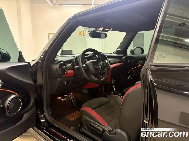 Mini Cooper Convertible 2019 2.0 АКПП, миниатюра 9