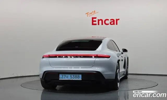 Porsche Taycan 2021 0.1 АКПП, миниатюра 4