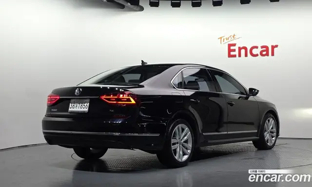Volkswagen Passat 2018 2.0 АКПП, миниатюра 2