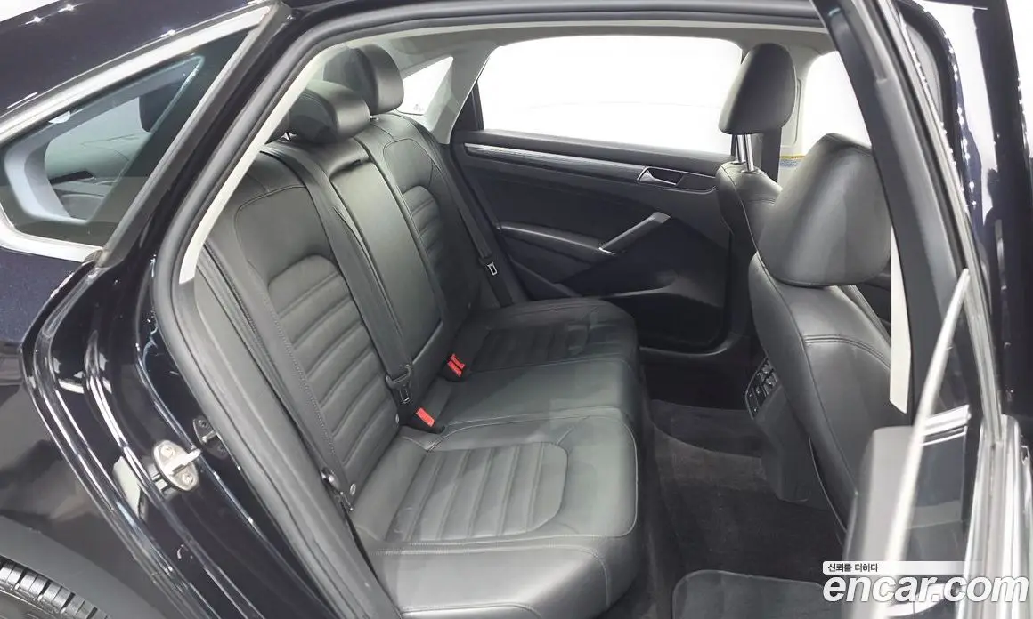 Volkswagen Passat 2018 2.0 АКПП, фото 17
