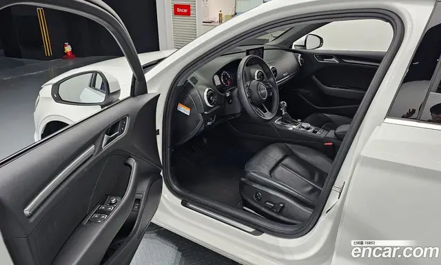 Audi A3 2018 2.0 АКПП, миниатюра 12