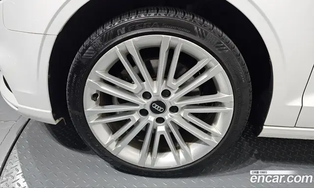 Audi A3 2018 2.0 АКПП, миниатюра 4