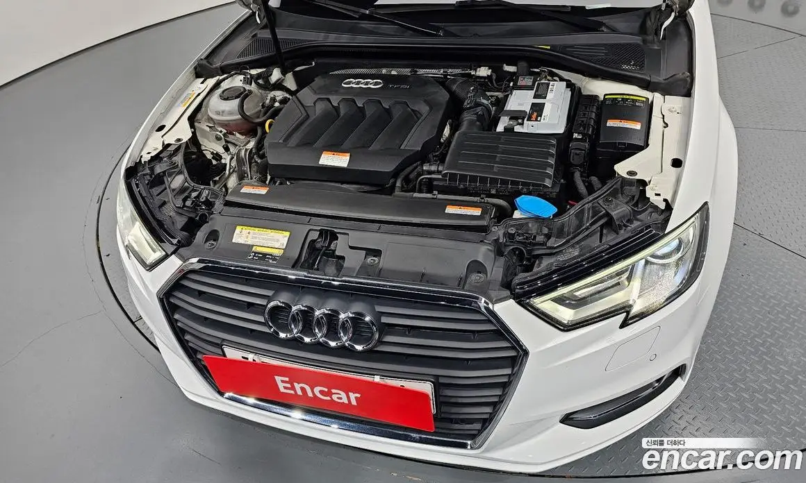 Audi A3 2018 2.0 АКПП, фото 5
