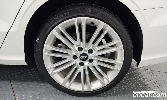 Audi A3 2018 2.0 АКПП, миниатюра 6