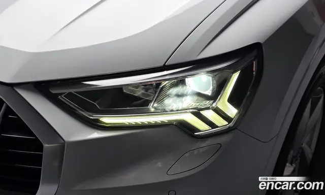 Audi Q3 2020 2.0 АКПП, миниатюра 8