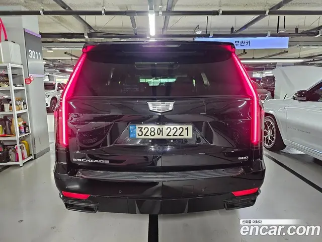 Cadillac Escalade 2022 6.2 АКПП, миниатюра 2