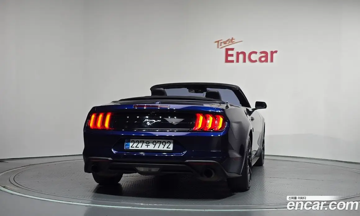 Ford Mustang 2019 2.3 АКПП, фото 4