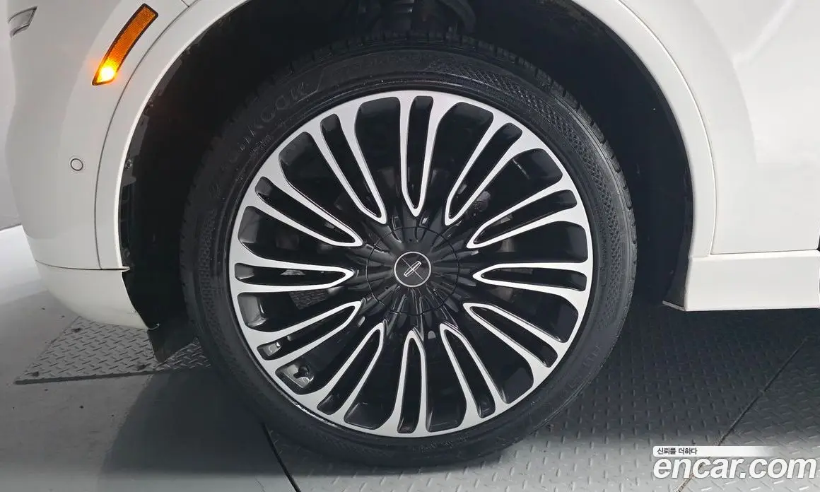 Lincoln Aviator 2023 3.0 АКПП, фото 5
