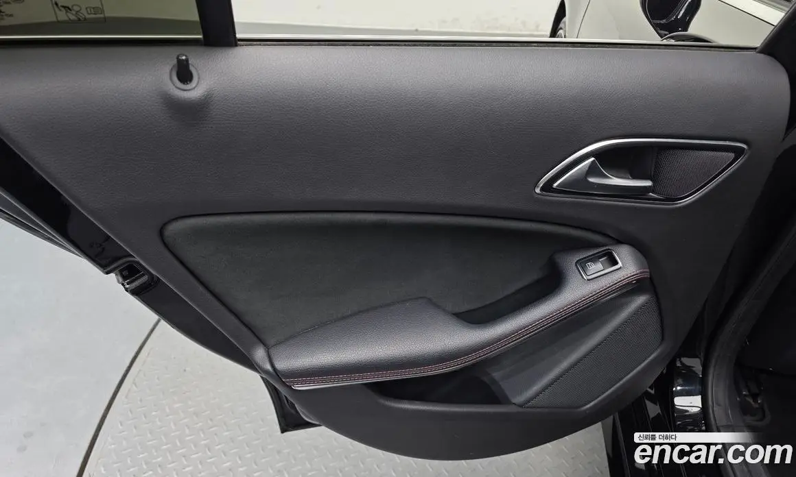 Mercedes-Benz A-Class 2018 1.6 АКПП, фото 15