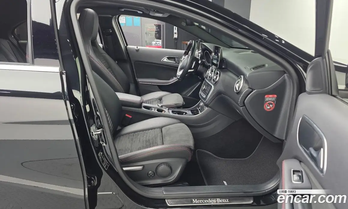 Mercedes-Benz A-Class 2018 1.6 АКПП, фото 17