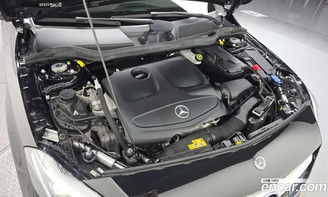 Mercedes-Benz A-Class 2018 1.6 АКПП, миниатюра 6