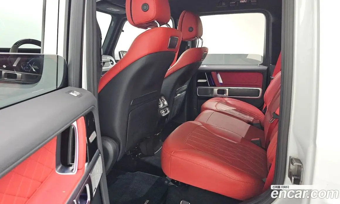 Mercedes-Benz G-Class 2023 4.0 АКПП, фото 17