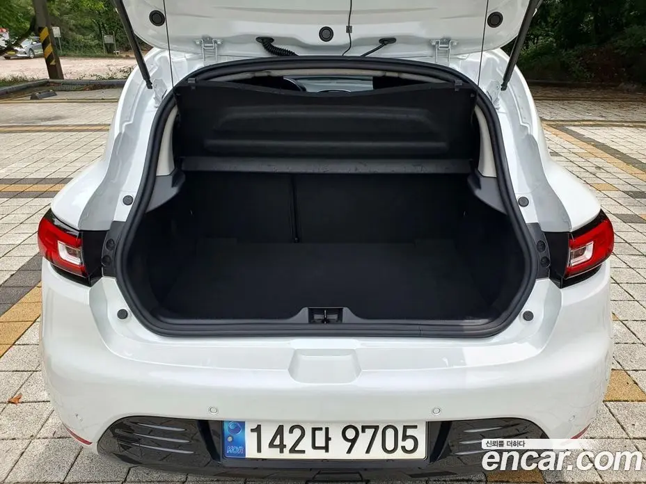 Renault (Samsung) Clio 2018 1.5 АКПП, фото 11