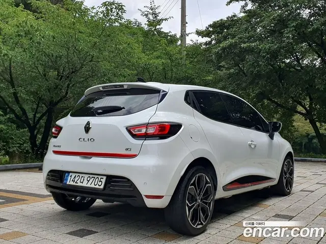 Renault (Samsung) Clio 2018 1.5 АКПП, миниатюра 3