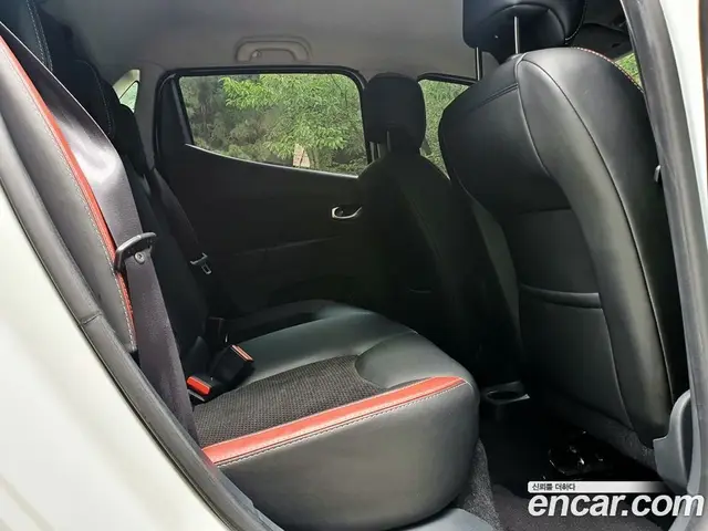 Renault (Samsung) Clio 2018 1.5 АКПП, миниатюра 7