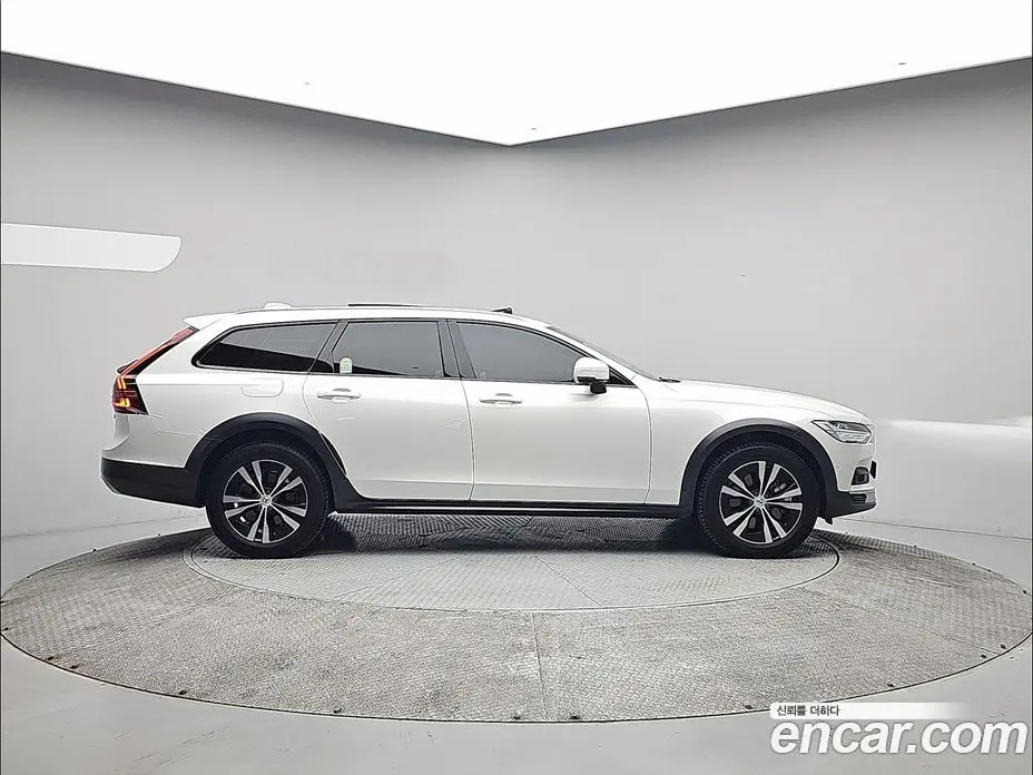 Volvo V90 2025 2.0 АКПП, фото 3