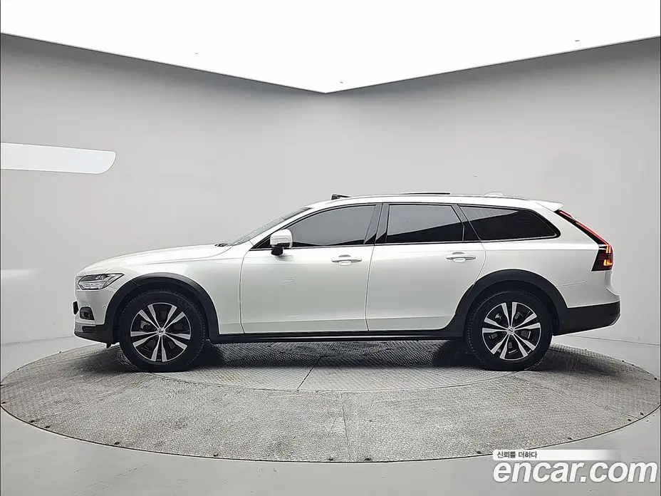 Volvo V90 2025 2.0 АКПП, фото 4