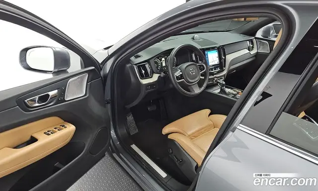 Volvo XC60 2019 2.0 АКПП, миниатюра 11 Volvo XC60 2019 2.0 АКПП, миниатюра 11