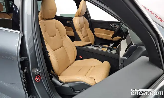 Volvo XC60 2019 2.0 АКПП, миниатюра 10 Volvo XC60 2019 2.0 АКПП, миниатюра 10