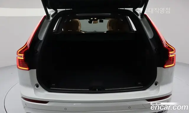 Volvo XC60 2024 2.0 АКПП, миниатюра 8 Volvo XC60 2024 2.0 АКПП, миниатюра 8